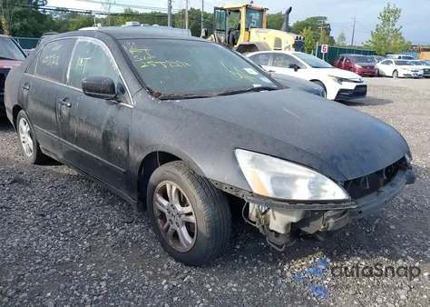 2007 Honda Accord 2.4 Se z USA, uszkodzony, nr VIN 1HGCM56337A081906